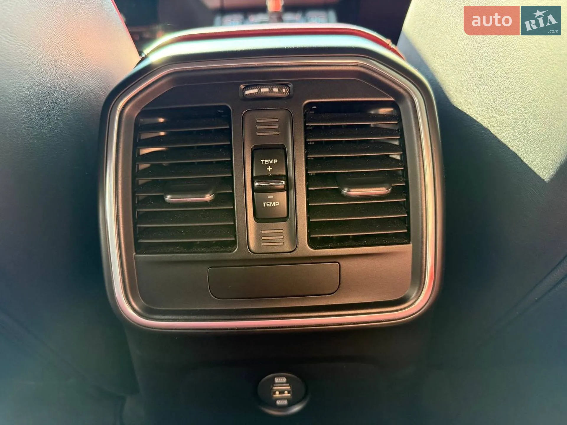 2016 Porsche Macan - мініатюра 39