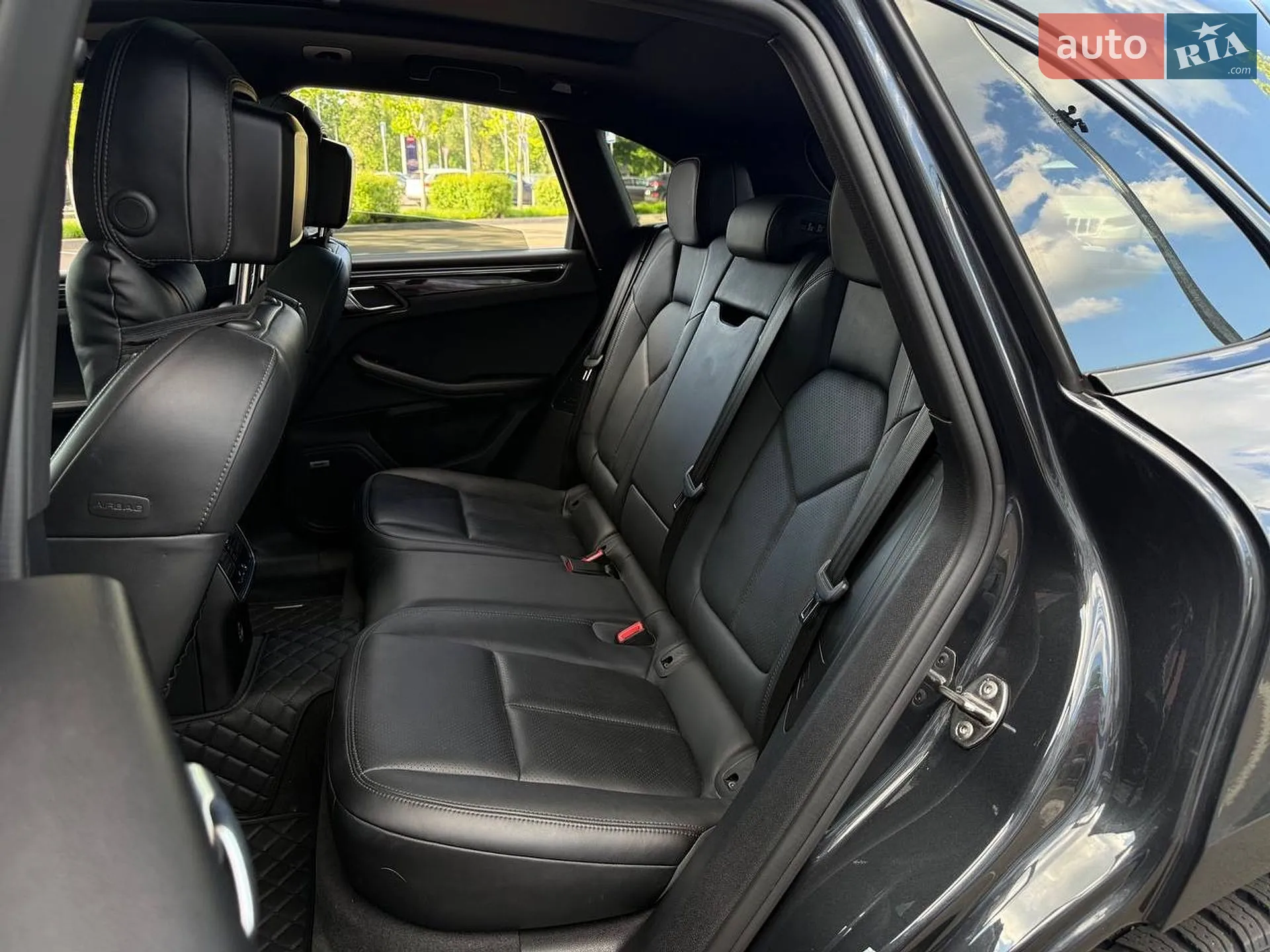 2019 Porsche Macan - мініатюра 12