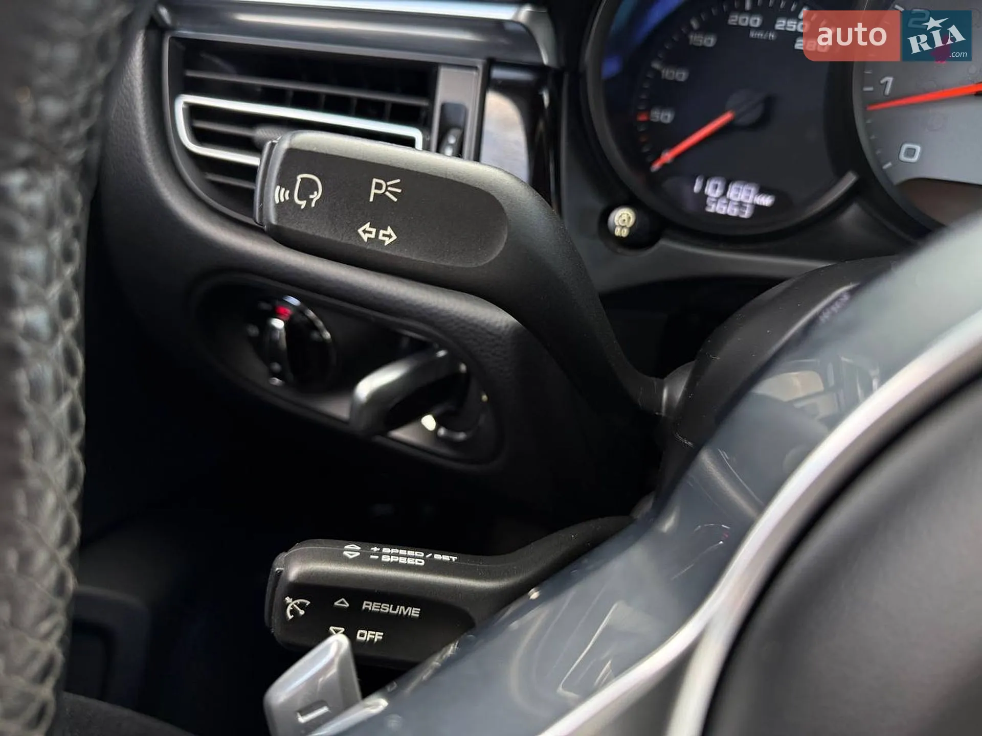 2019 Porsche Macan - мініатюра 16