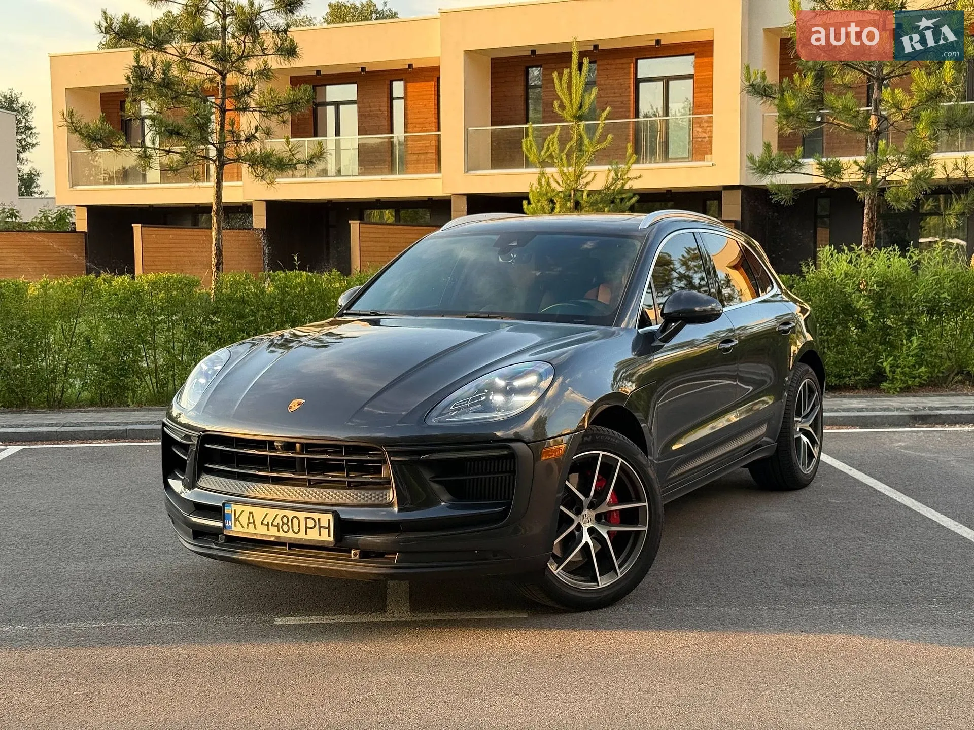 2021 Porsche Macan - мініатюра 3