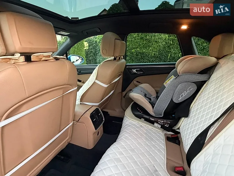 Porsche Macan 2017 VIN WP1ZZZ95ZJLB05933 фото оголошення 16 з 51