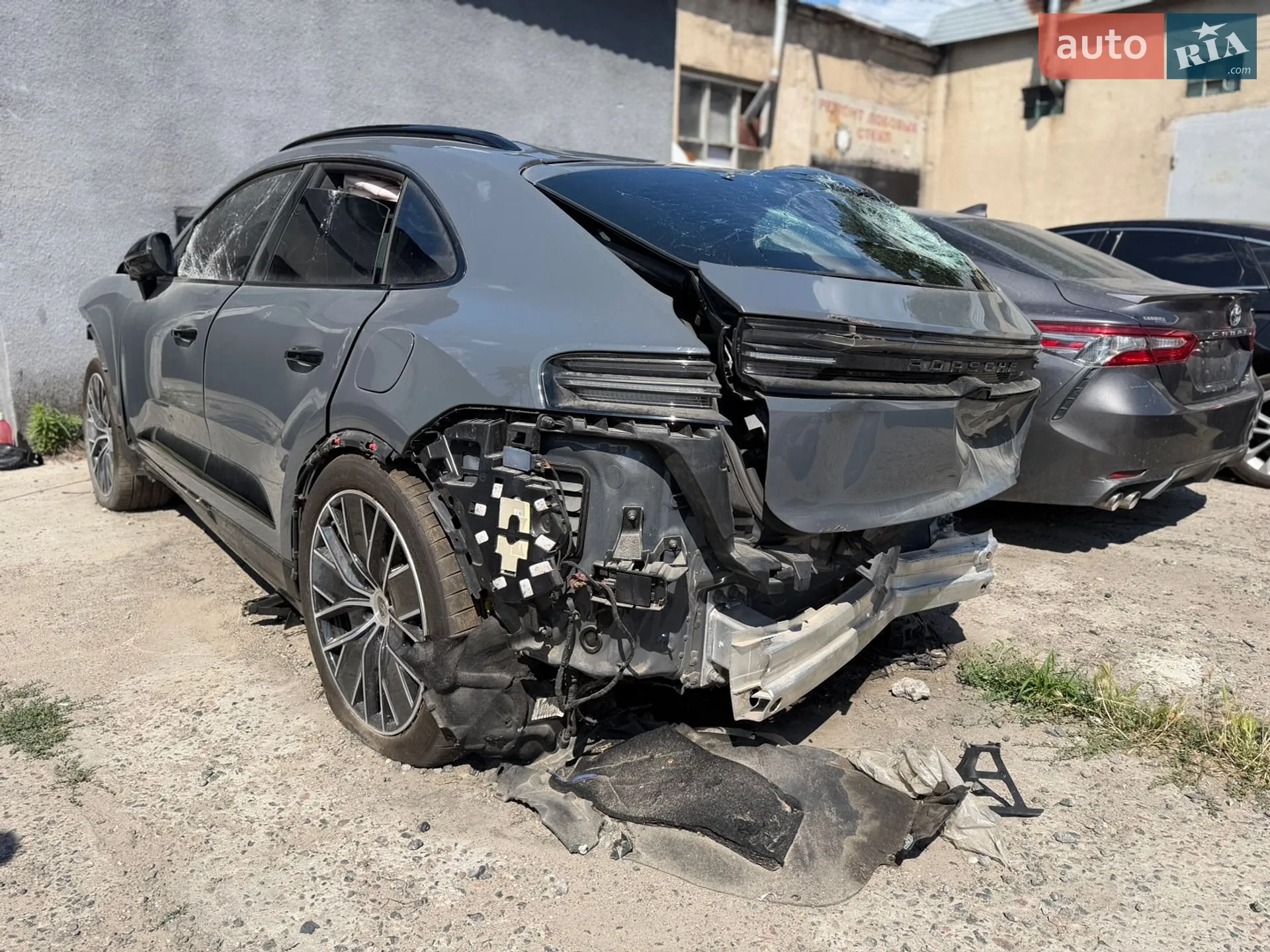 Porsche Macan 2025 VIN WP1ZZZXAZSL177354 фото оголошення 4 з 5