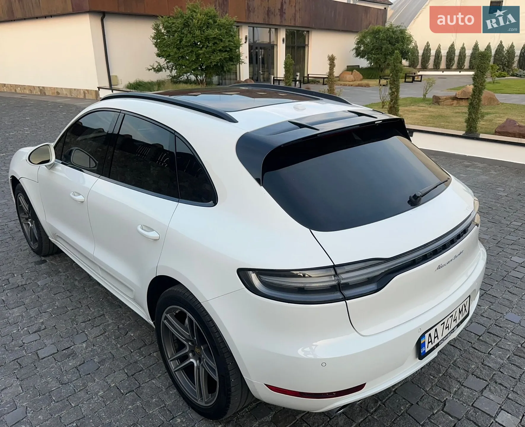2019 Porsche Macan - мініатюра 12
