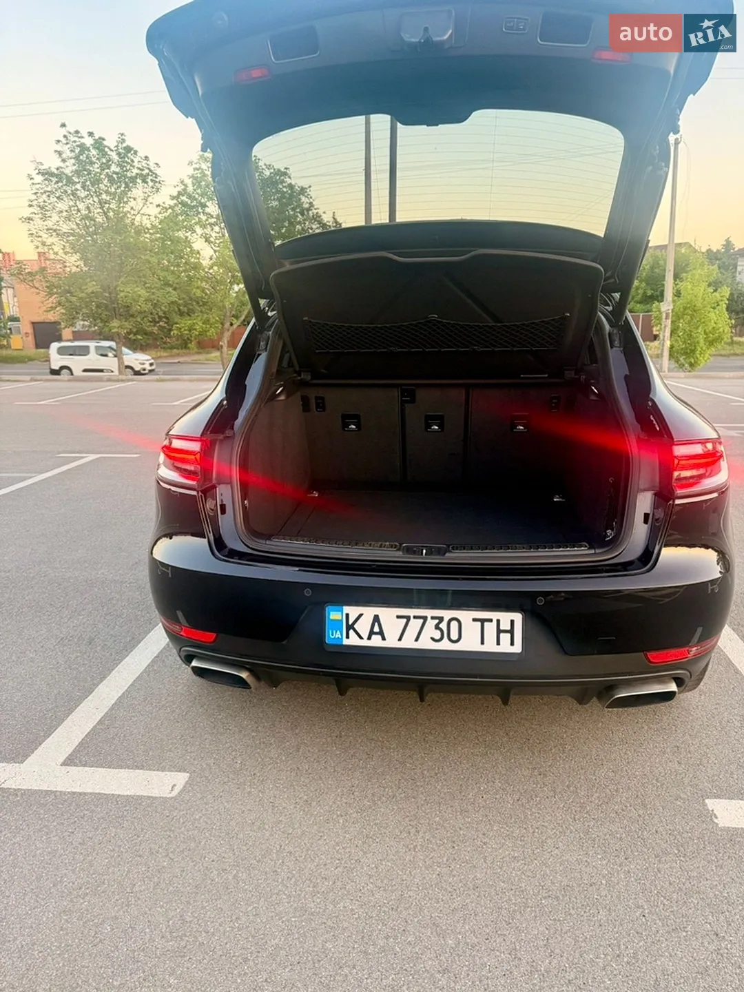 2018 Porsche Macan - мініатюра 16