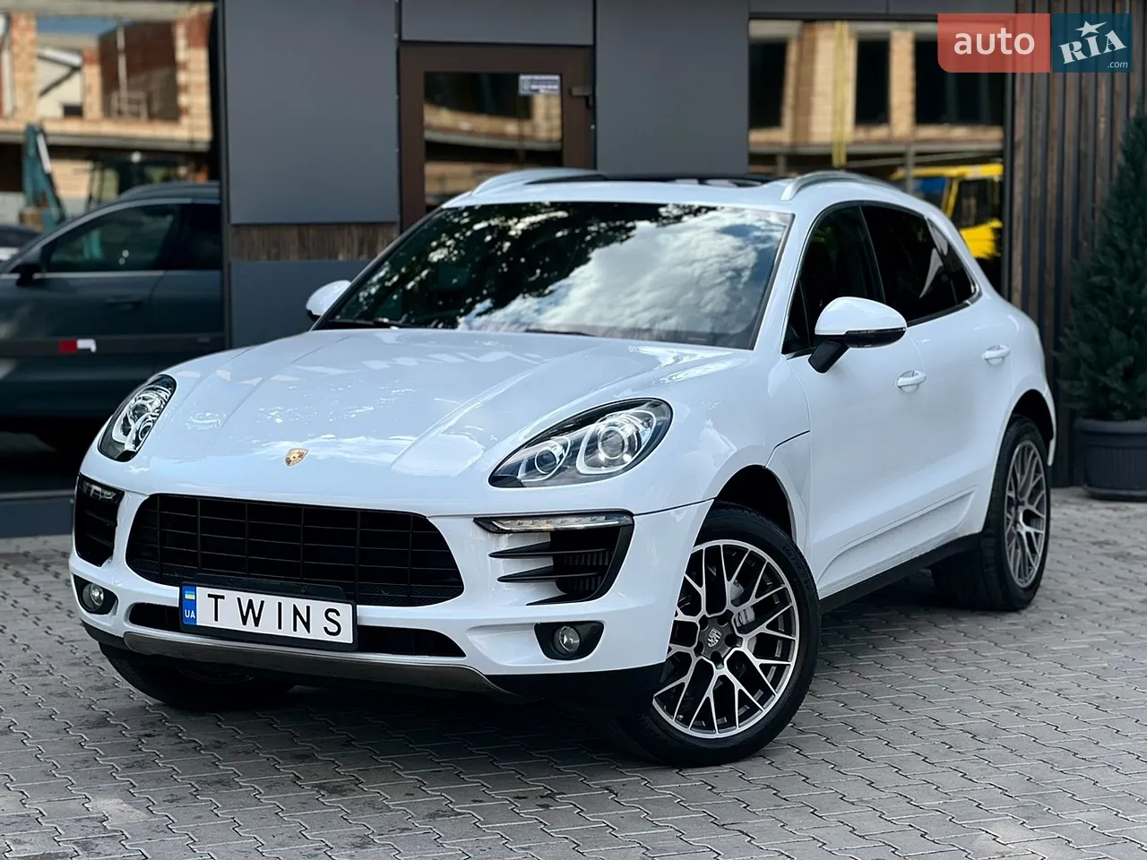 2017 Porsche Macan - мініатюра 17