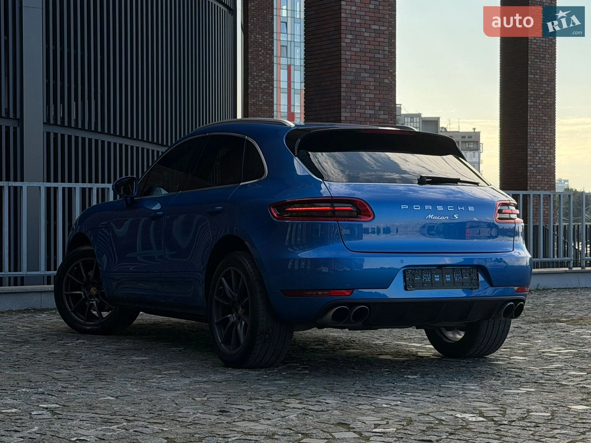 2017 Porsche Macan - мініатюра 13
