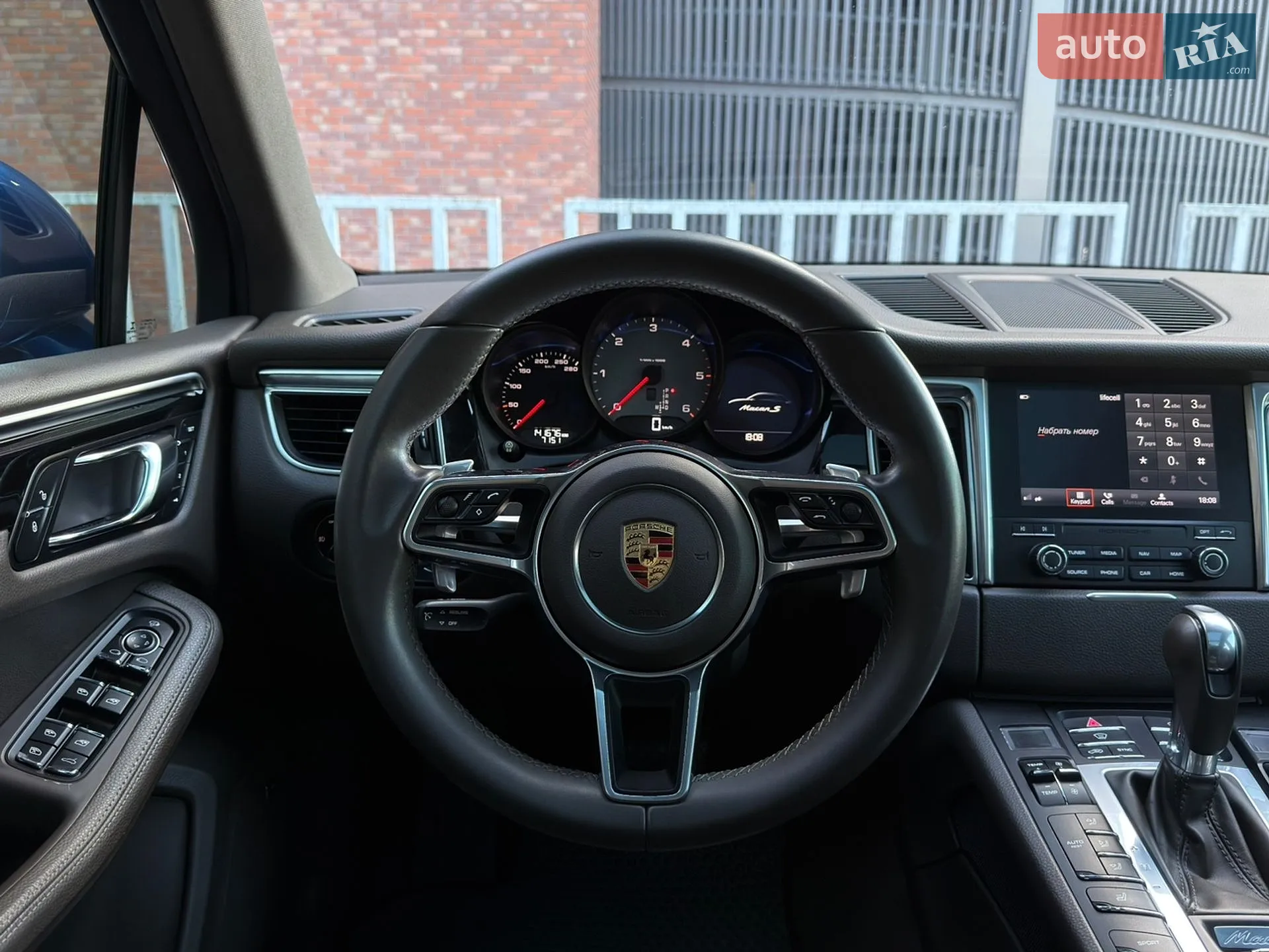 2017 Porsche Macan - мініатюра 23