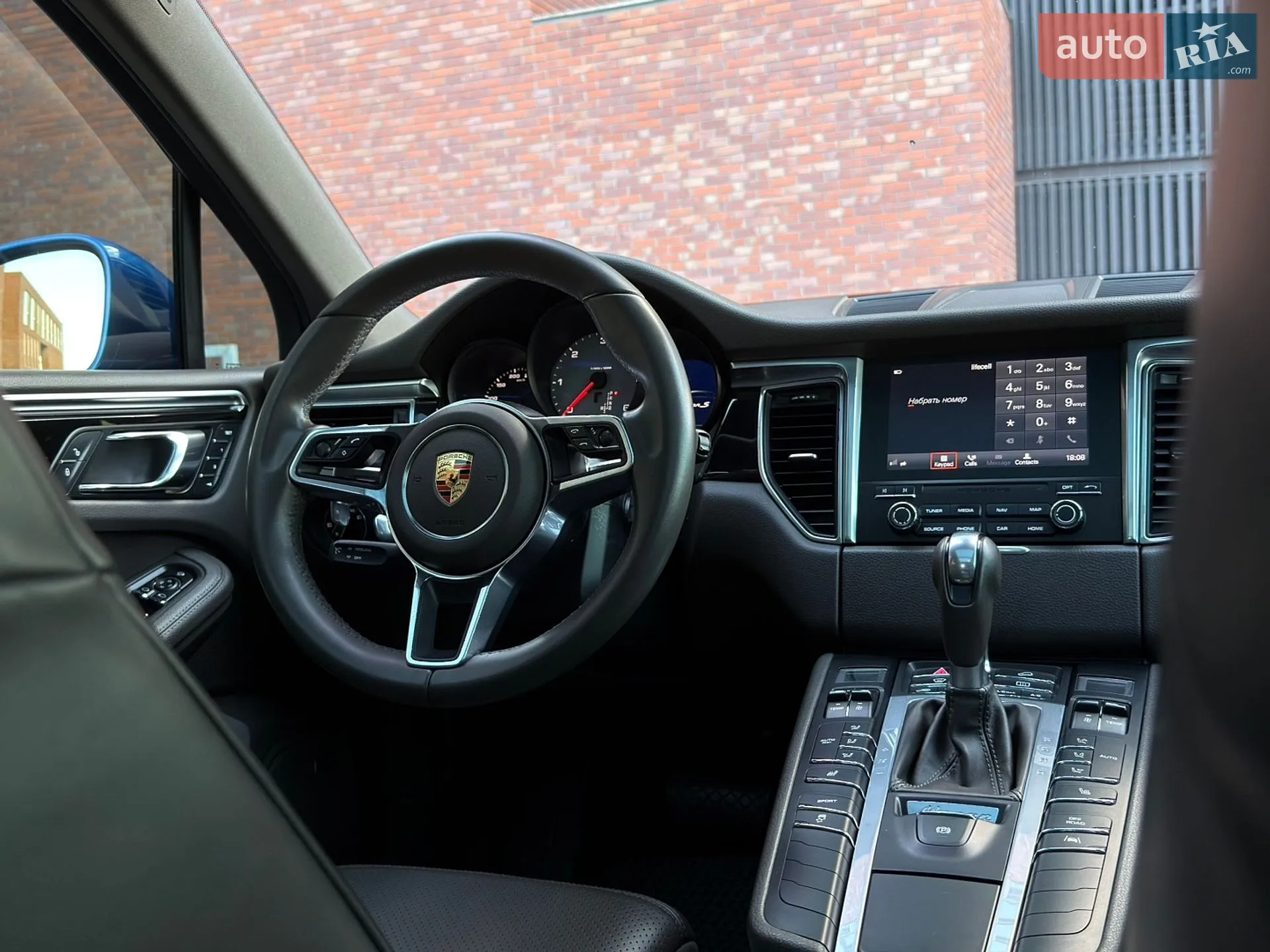 2017 Porsche Macan - мініатюра 24