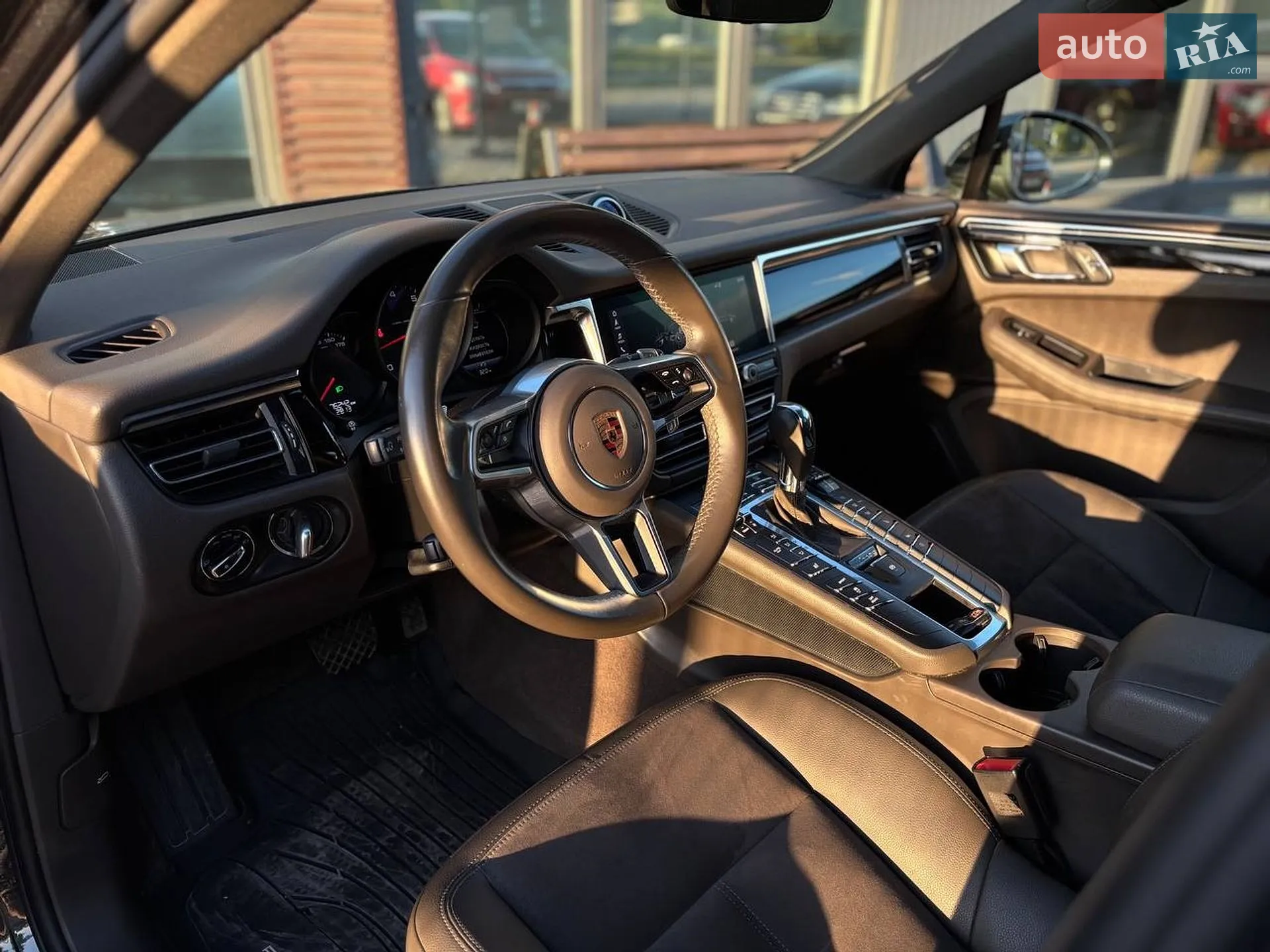 2020 Porsche Macan - мініатюра 20