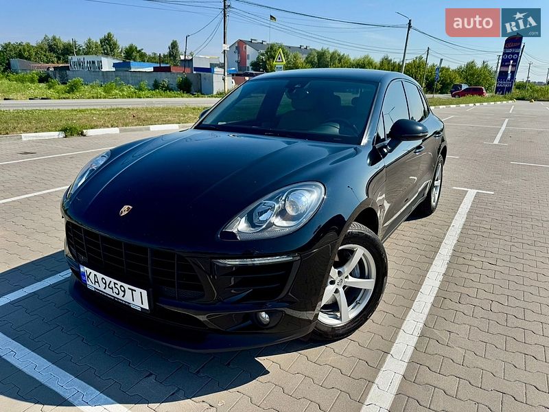 Porsche Macan, фото з оголошення