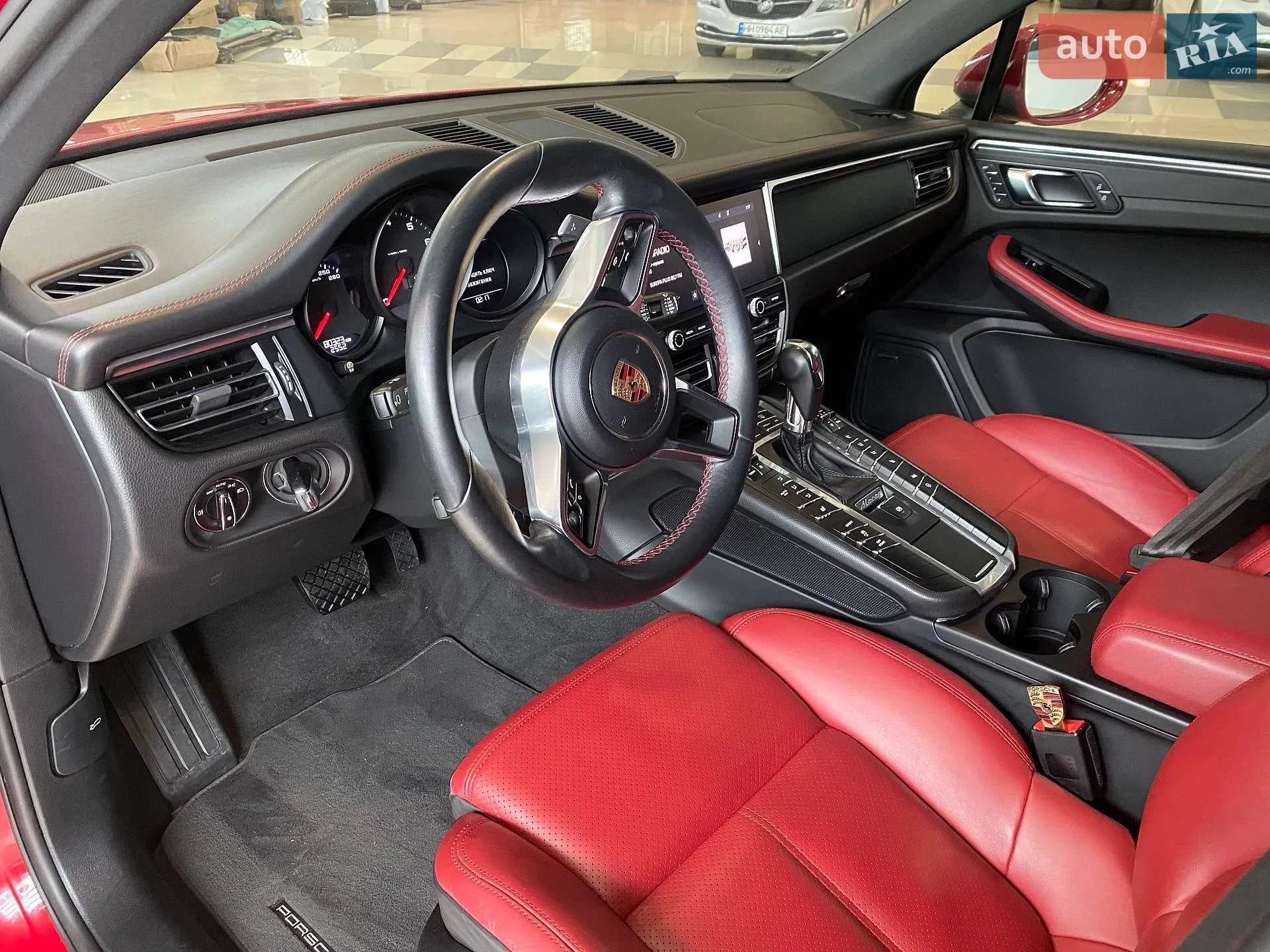 2019 Porsche Macan - мініатюра 24