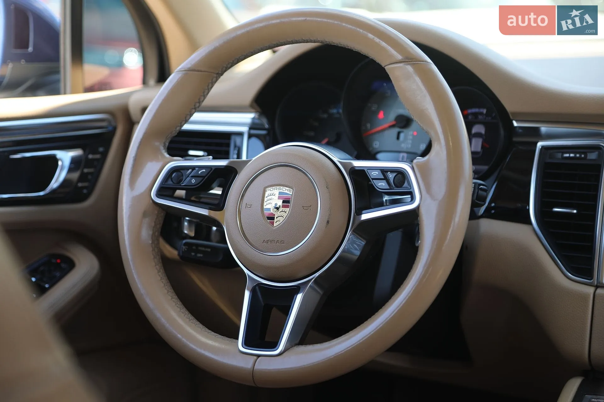 2015 Porsche Macan - мініатюра 18