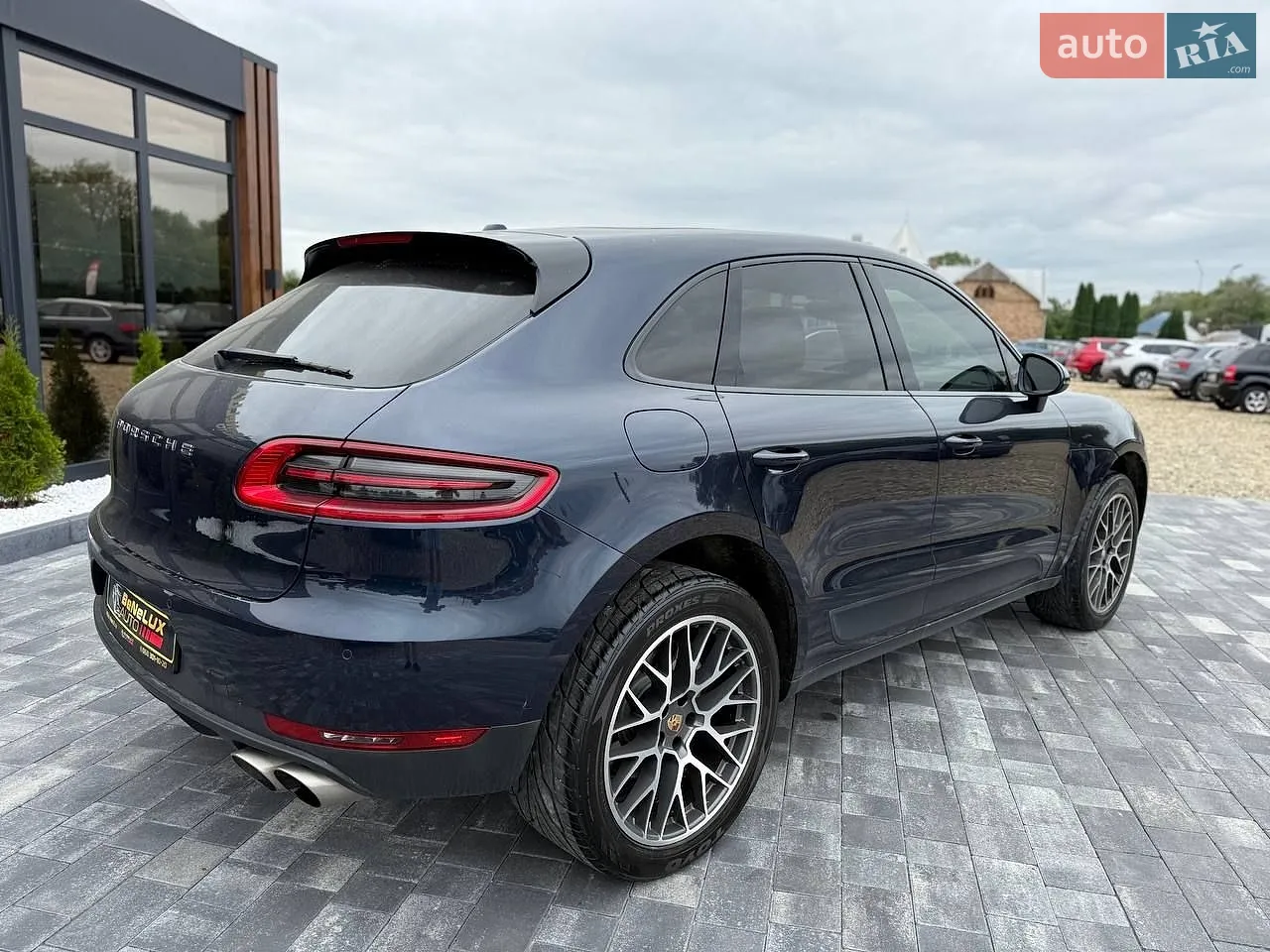2017 Porsche Macan - мініатюра 8