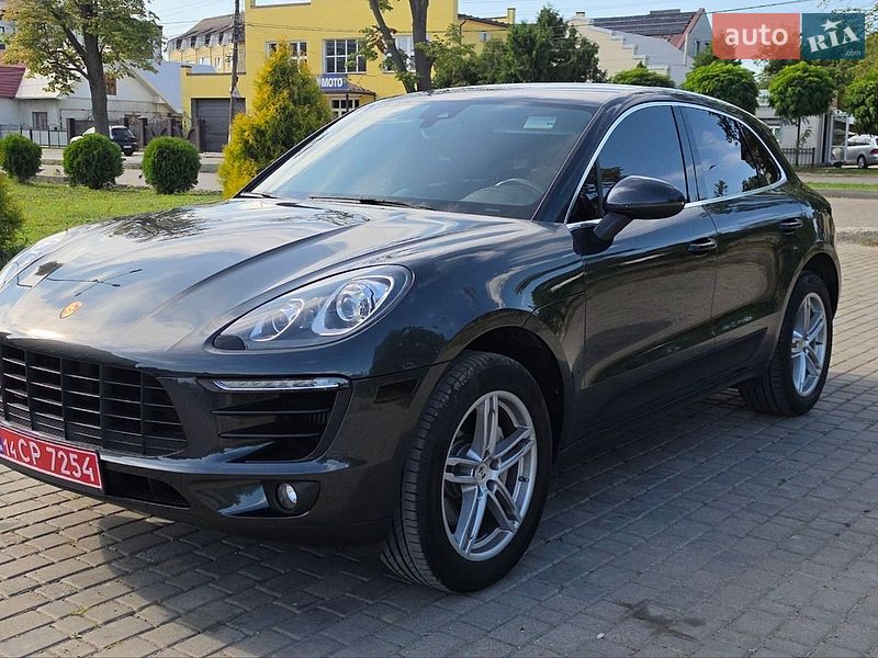 Позашляховик / Кросовер Porsche Macan 2018 в Коломиї