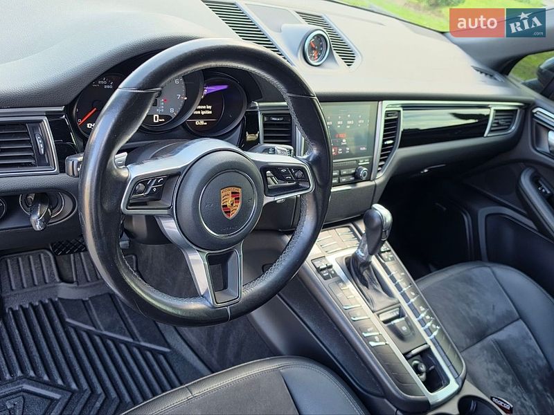 Позашляховик / Кросовер Porsche Macan 2018 в Коломиї
