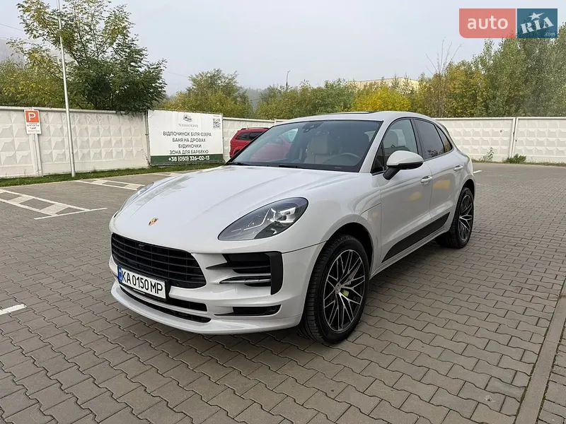 Porsche Macan 2021
