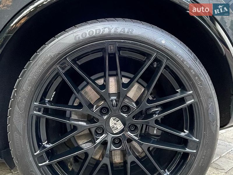 Внедорожник / Кроссовер Porsche Macan 2024 в Кременчуге