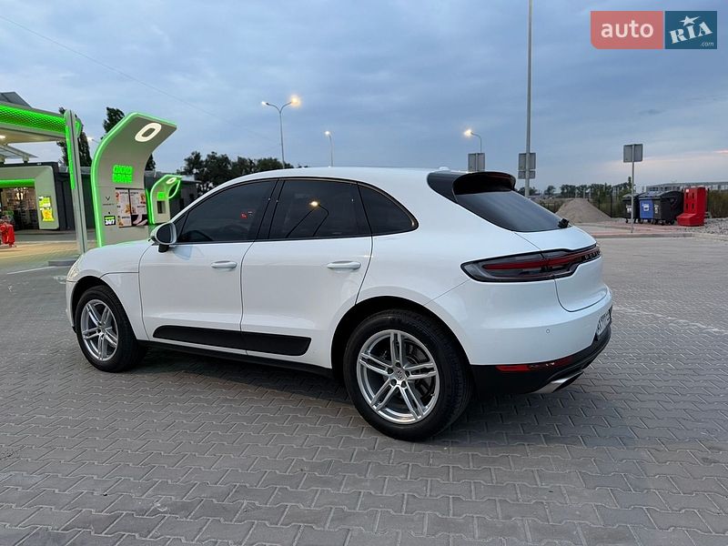 Внедорожник / Кроссовер Porsche Macan 2020 в Киеве