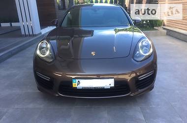  Porsche Panamera 2016 в Киеве