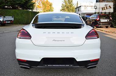  Porsche Panamera 2014 в Киеве