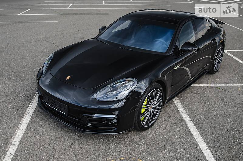  Porsche Panamera 2017 в 