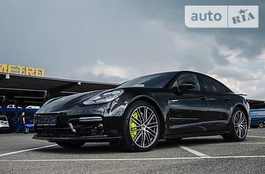  Porsche Panamera 2017 в 