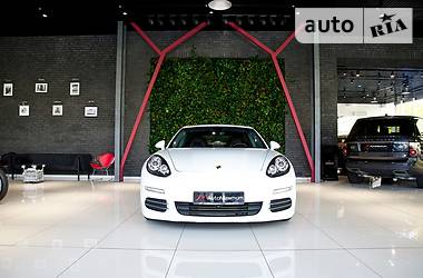 Хетчбек Porsche Panamera 2014 в Києві