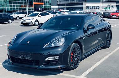 Хетчбек Porsche Panamera 2012 в Києві