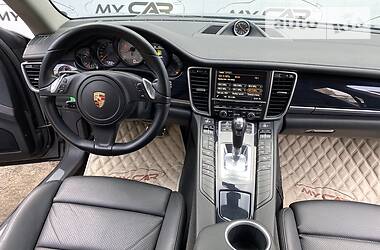 Хетчбек Porsche Panamera 2013 в 