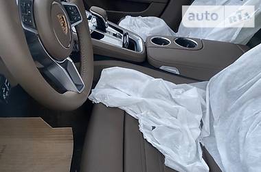 Купе Porsche Panamera 2019 в 