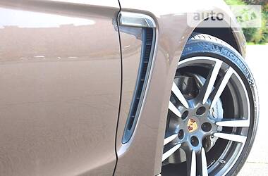 Хетчбек Porsche Panamera 2013 в 