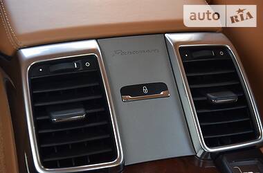 Хетчбек Porsche Panamera 2013 в 