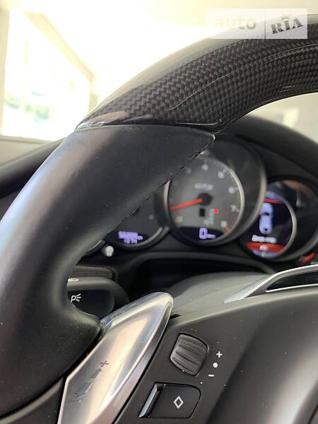 Седан Porsche Panamera 2013 в Одесі