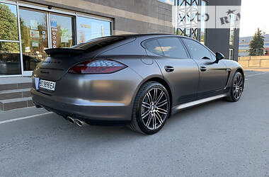 Хетчбек Porsche Panamera 2011 в Тернополі