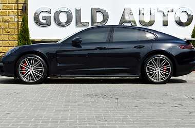 Фастбэк Porsche Panamera 2017 в 