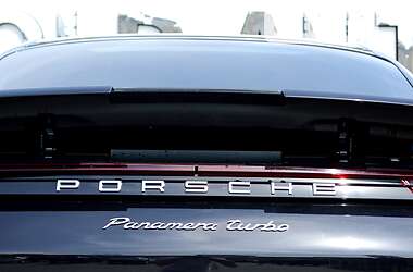 Фастбэк Porsche Panamera 2017 в 