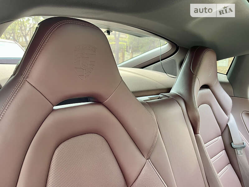 Лифтбек Porsche Panamera 2020 в Киеве
