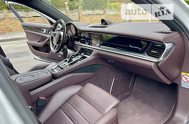 Лифтбек Porsche Panamera 2020 в 