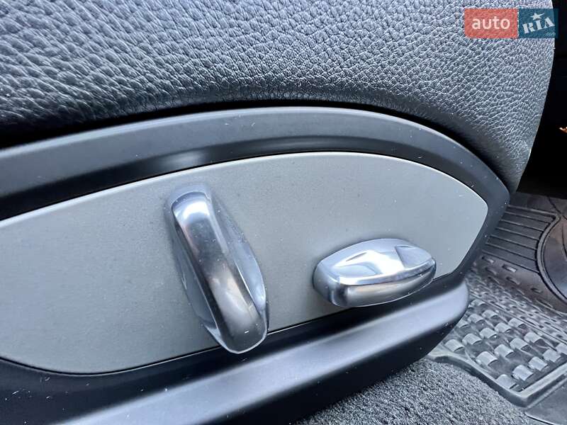 Седан Porsche Panamera 2012 в Одессе