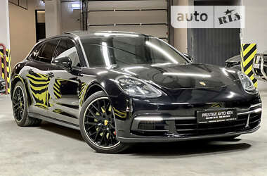 Универсал Porsche Panamera 2017 в Киеве