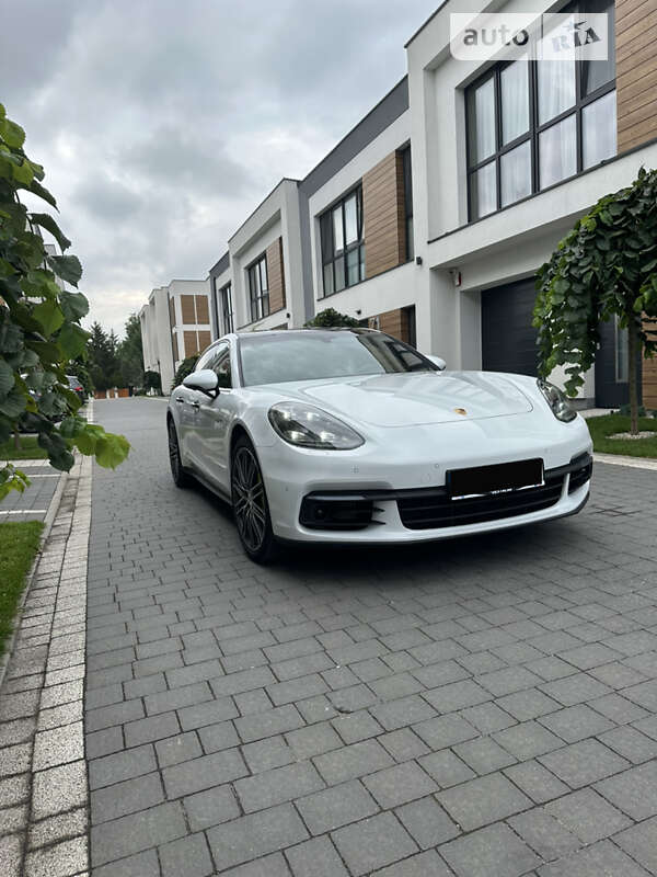 Универсал Porsche Panamera 2019 в Тернополе