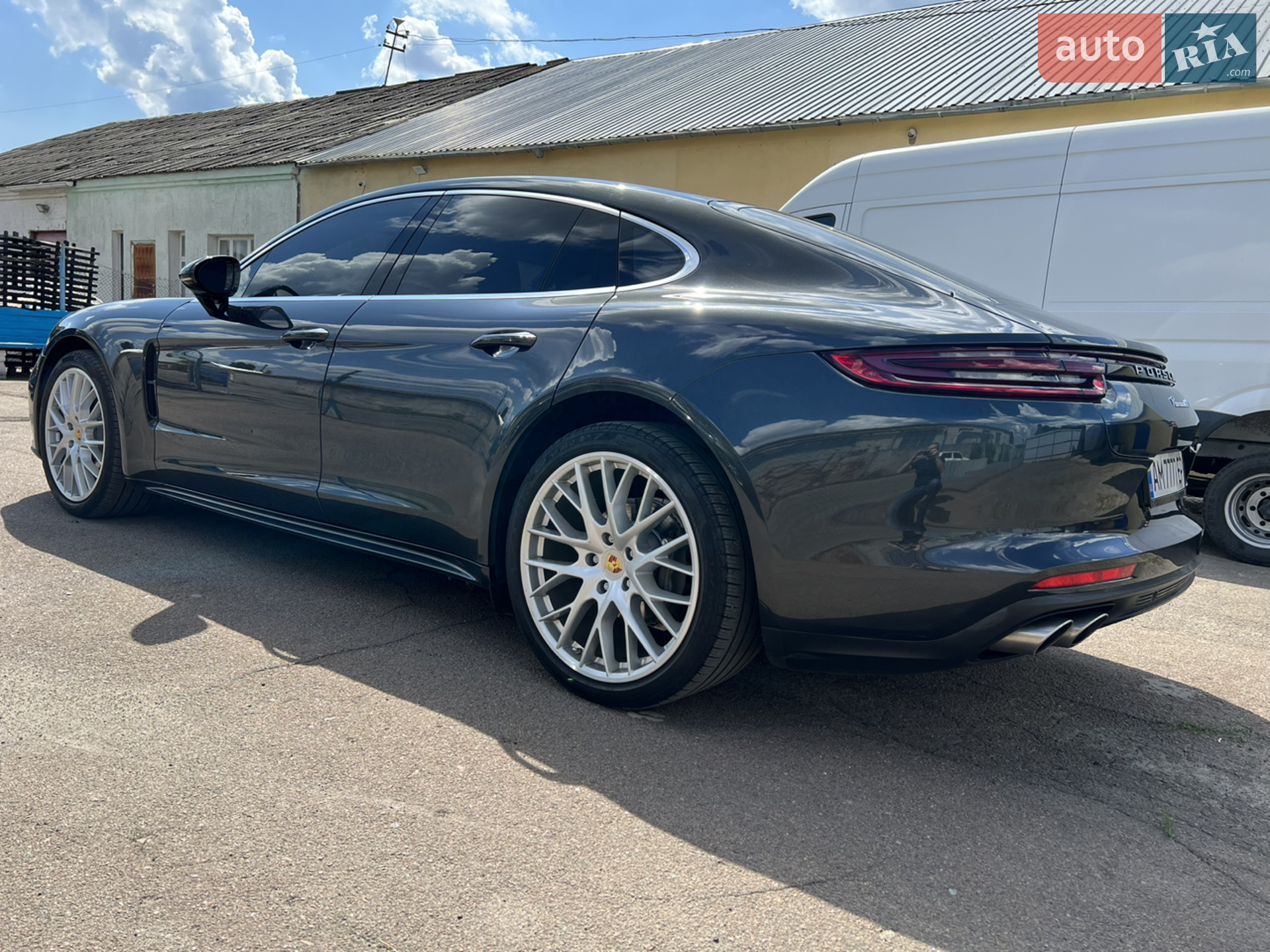 2017 Porsche Panamera - мініатюра 6
