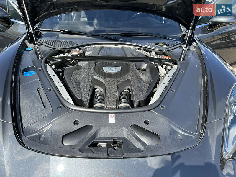 Фастбэк Porsche Panamera 2017 в Житомире