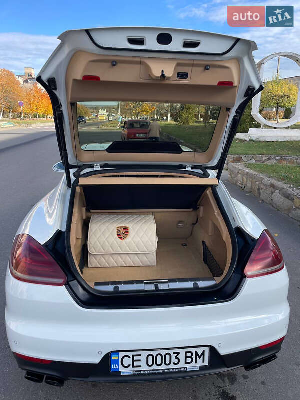 Фастбэк Porsche Panamera 2013 в Новоднестровске