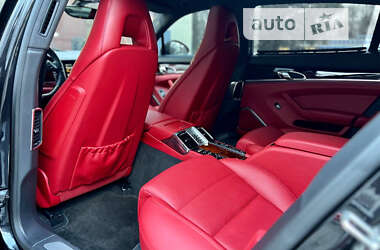 Фастбэк Porsche Panamera 2013 в 