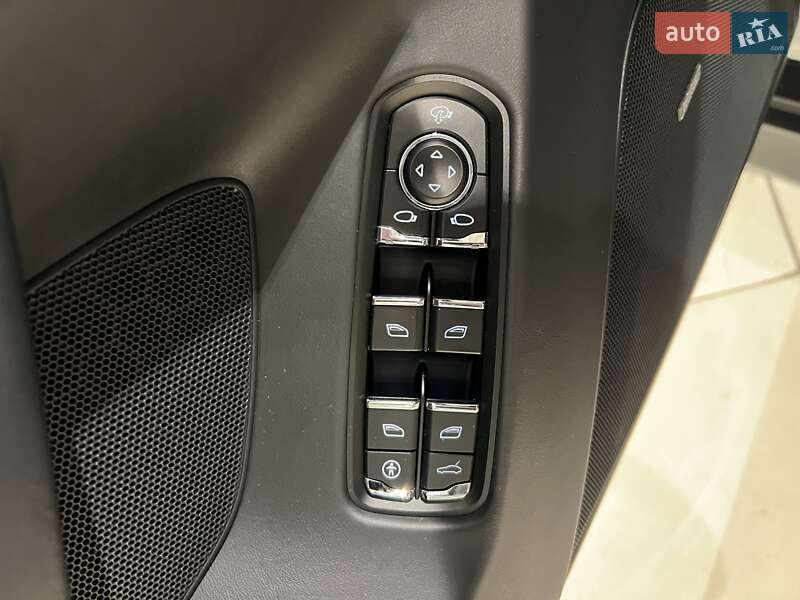 Фастбек Porsche Panamera 2012 в Києві фото 32 Фастбек Porsche Panamera 2012 в Києві