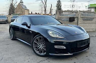 Фастбэк Porsche Panamera 2012 в Тернополе