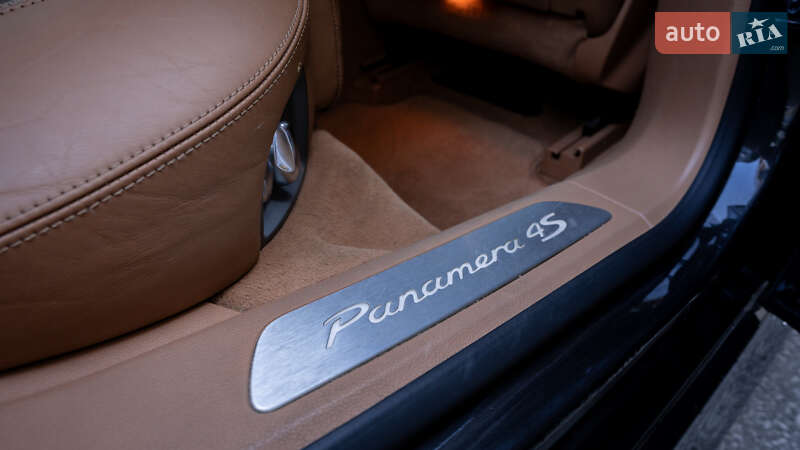 Фастбэк Porsche Panamera 2010 в Львове фото 28 Фастбэк Porsche Panamera 2010 в Львове