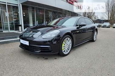 Универсал Porsche Panamera 2018 в Днепре