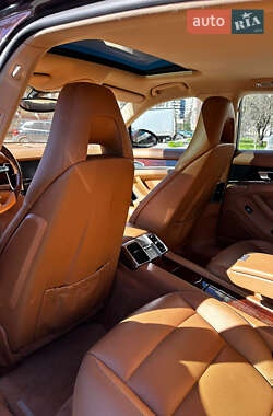 Фастбэк Porsche Panamera 2012 в 